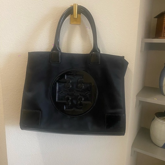 Tory Burch Ella Nylon Patent Leather Handle Logo and Detailing Large Tote Black - Picture 1 of 16